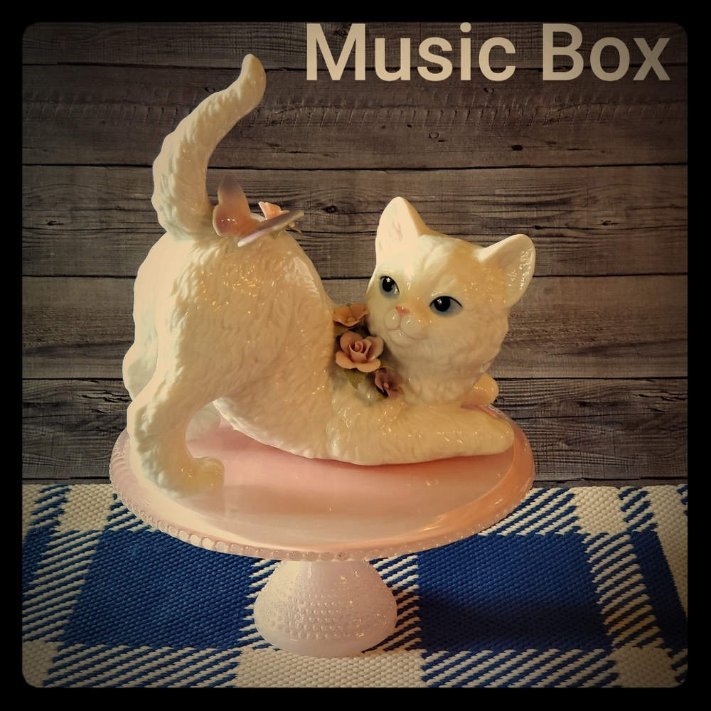 Anna Rosa Music Box porcelain Kitten Cat